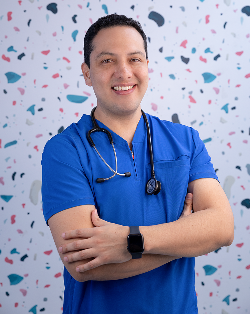 DR. MARLON ALVA SAAVEDRA  